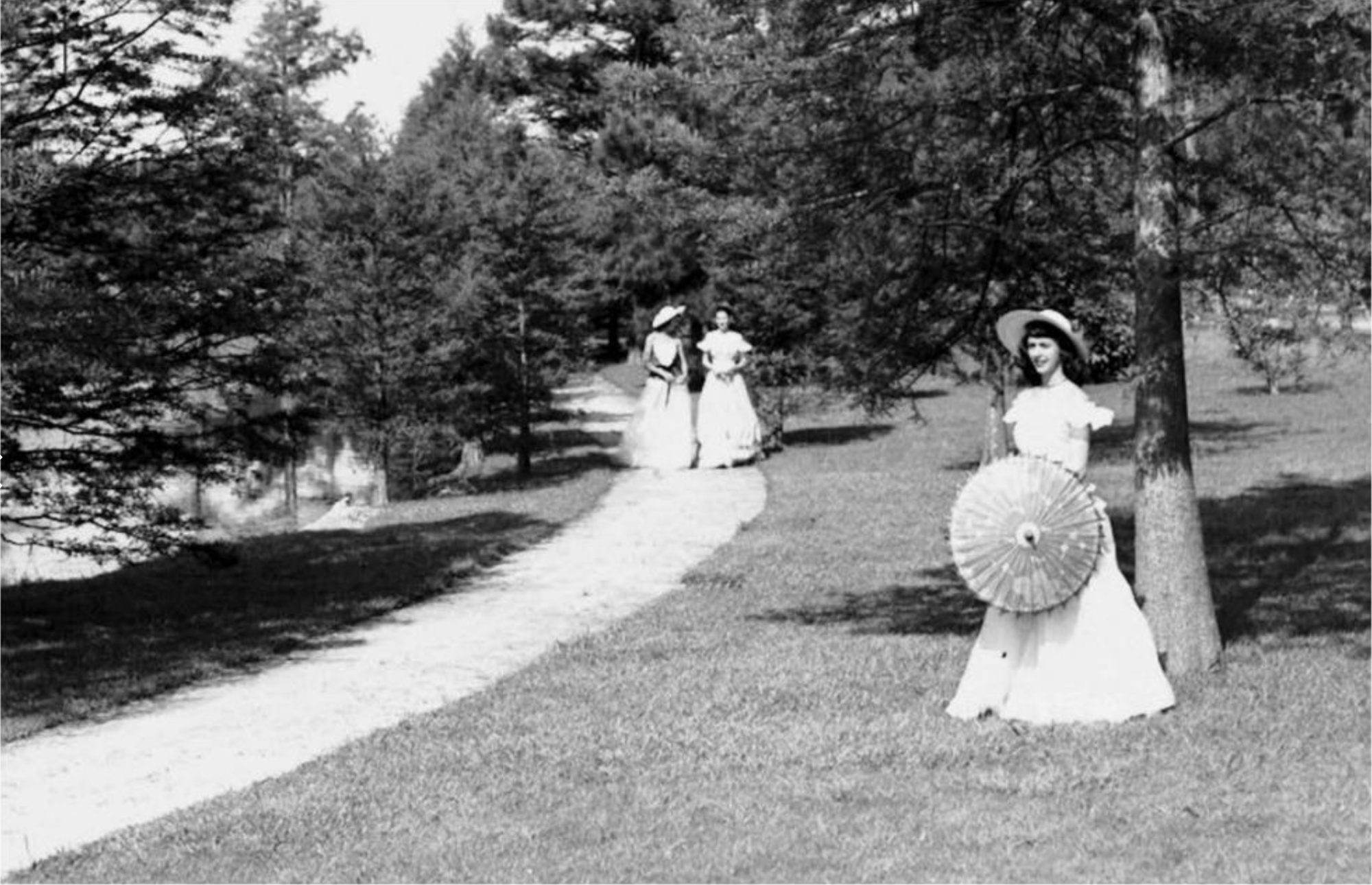 Iris Festival Queens 1949